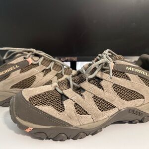 Merrell Brown and Tan Women's Hiking Shoes